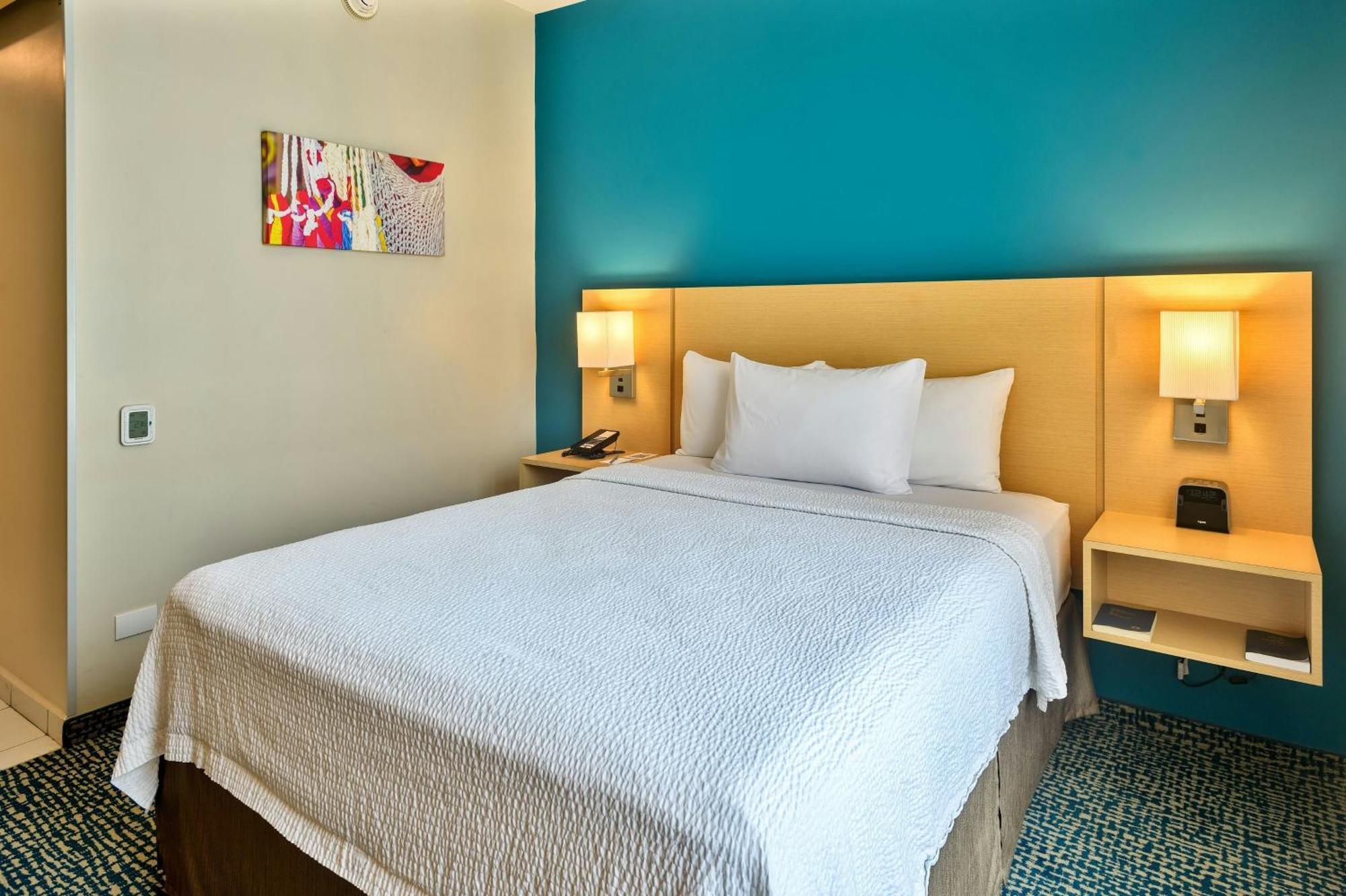 Fairfield By Marriott San Salvador Hotel Exterior photo
